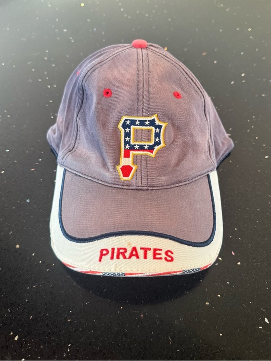 Other - MLB Pittsburgh Pirates Patriotic P Logo Baseball Cap - Navy & White